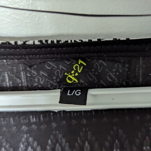 Black and white geometric print size L skater dress - Picture 2 of 3